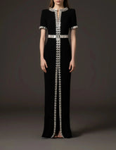 short-sleeve column dress with crystal belt trim – ODD- ASTVAR