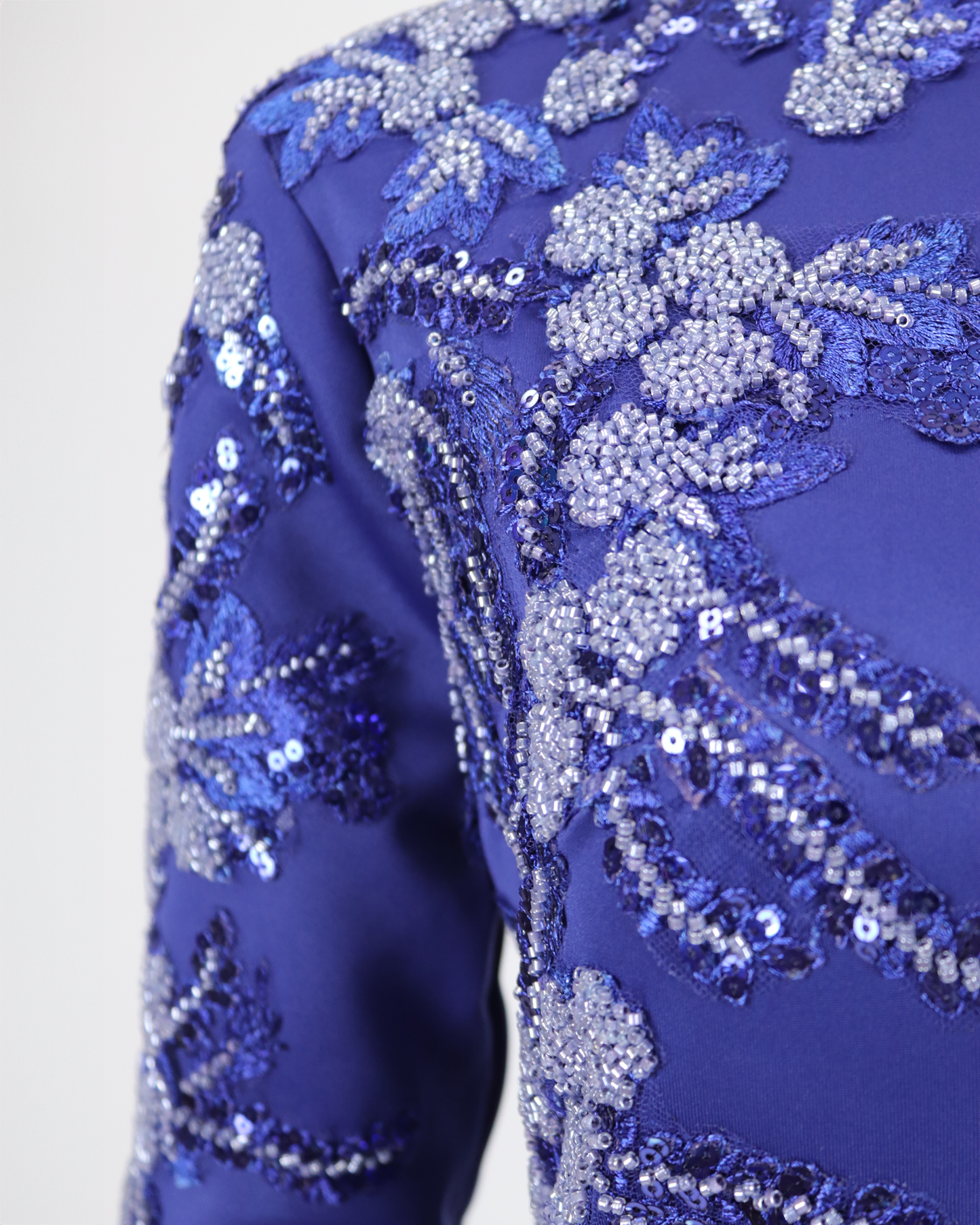 ODD-Long sleeve Floor-Length Dress with beaded side-Fadwa