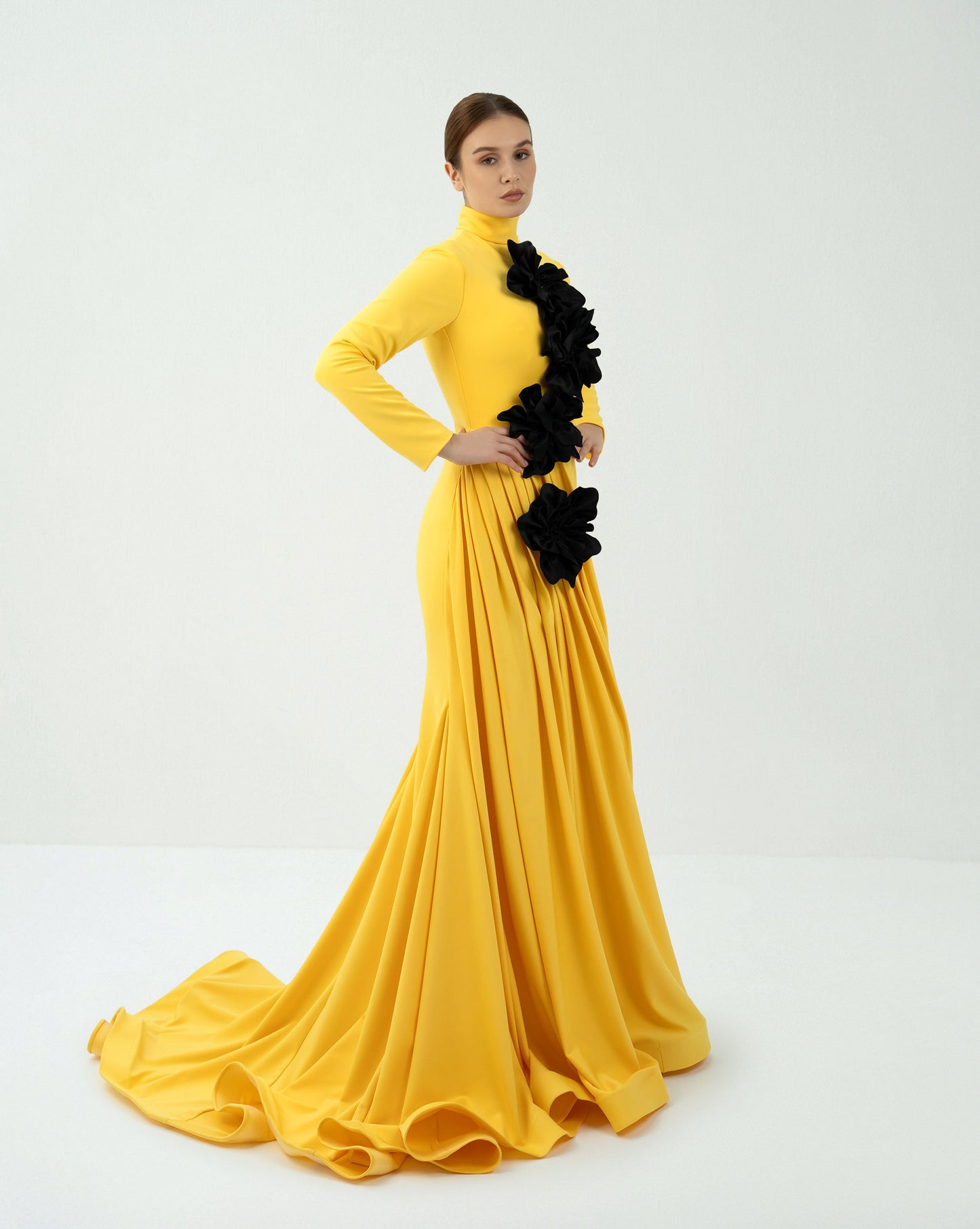 Draped dress with 3D flowers and mazi train - ODD-ASTRID