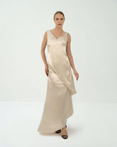 Layered column dress with V neckline - ODD-LYRA