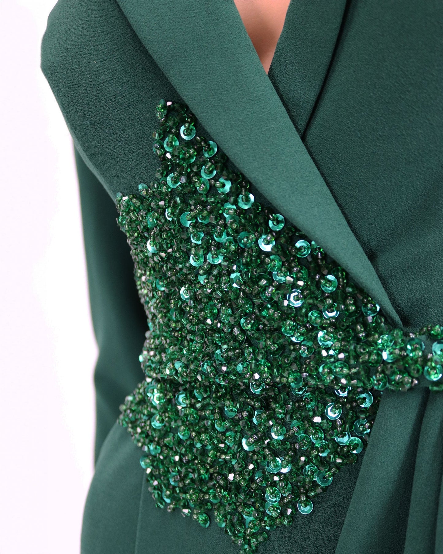 ODD-Sequined blazer dress with ruffle