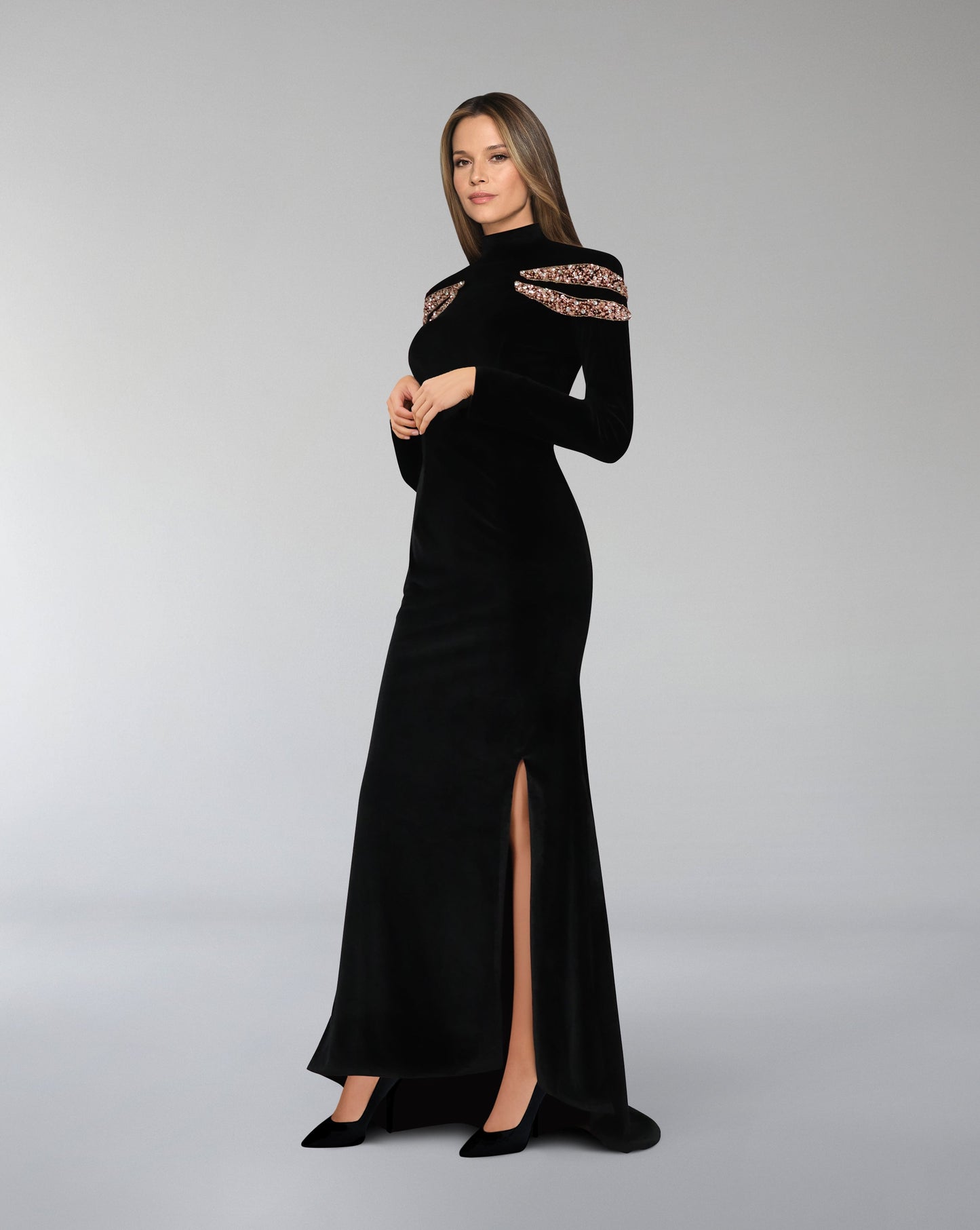 ODD-Long-sleeve velvet dress with beaded shoulders