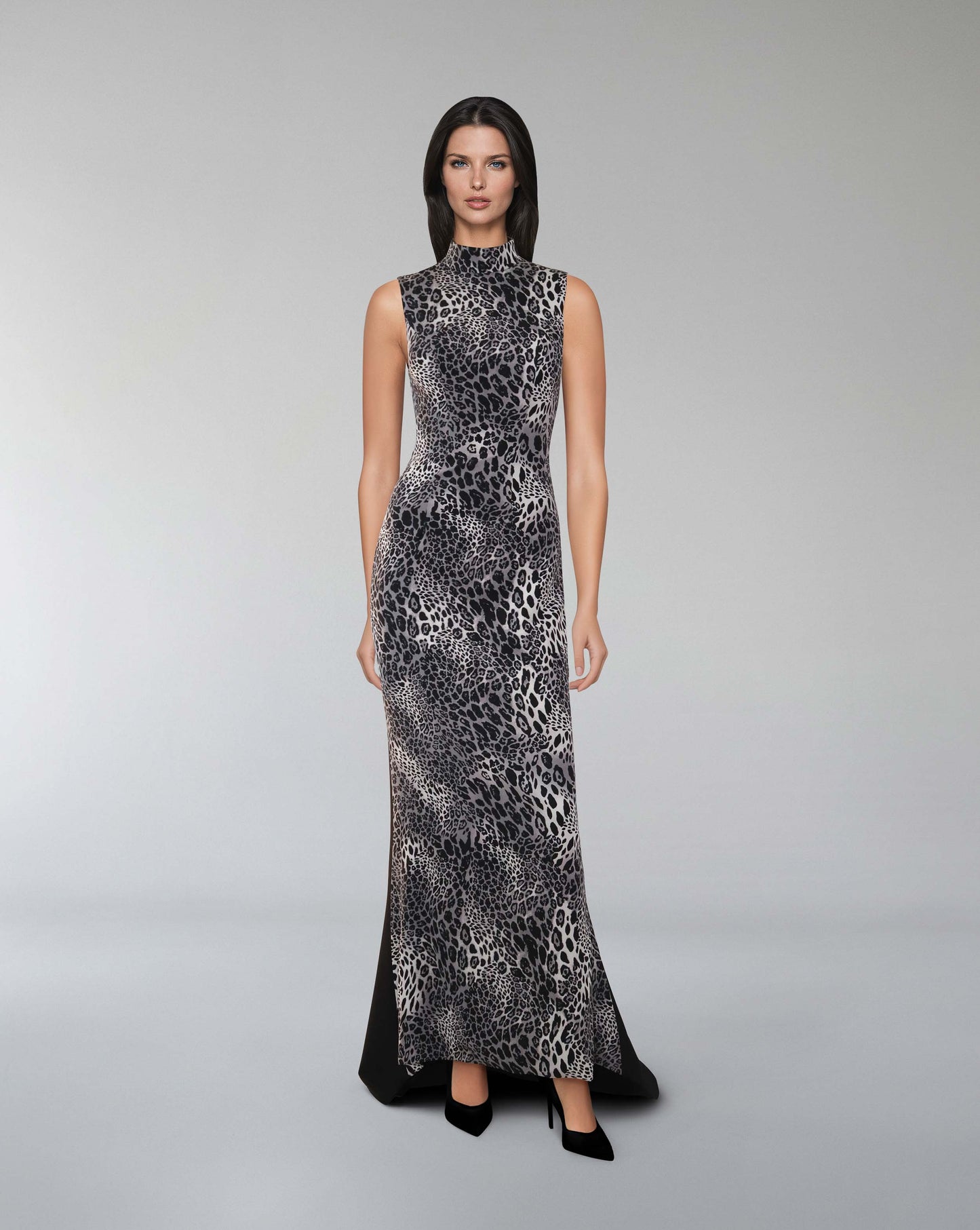 Sleeveless leopard printed dress with train - ODD-POLEEN