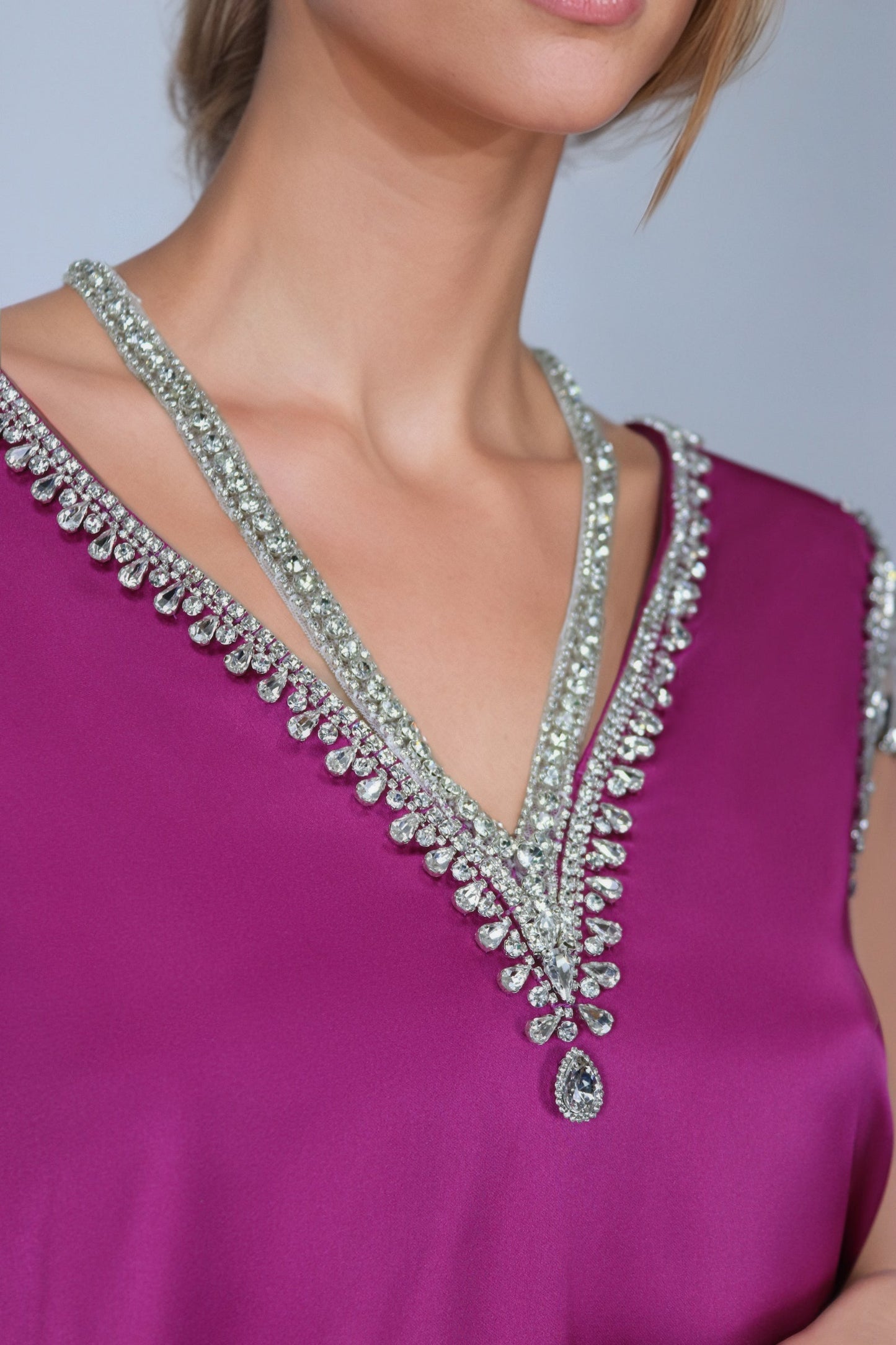 Neck and shoulder beaded dress with loose-fitting - ODD-ROZEN