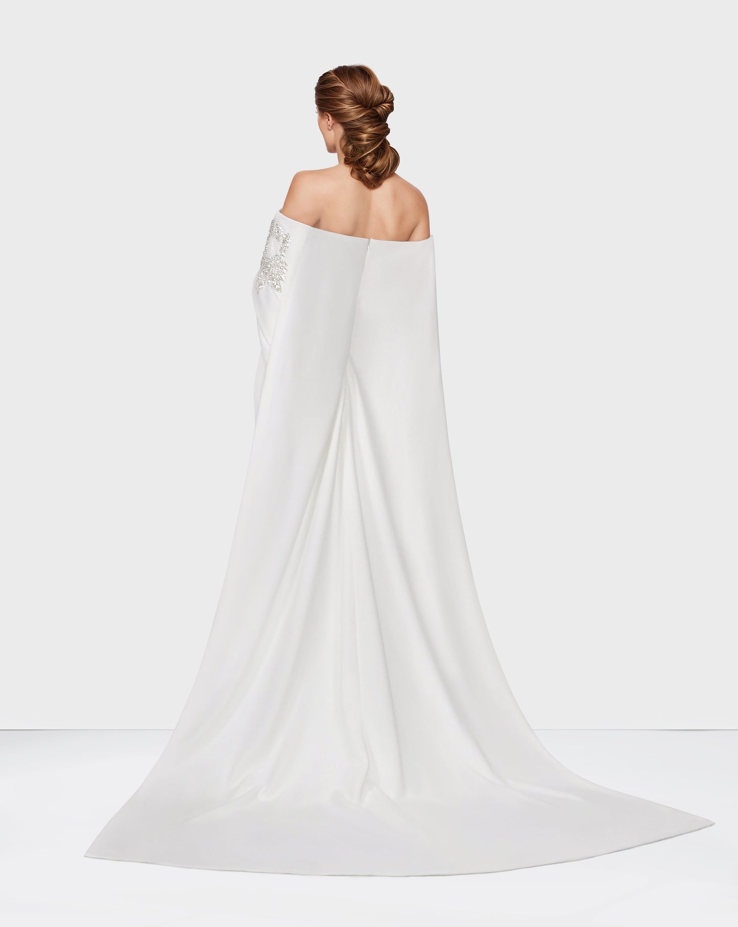 ODD-Strapless Sequined dress with a long train