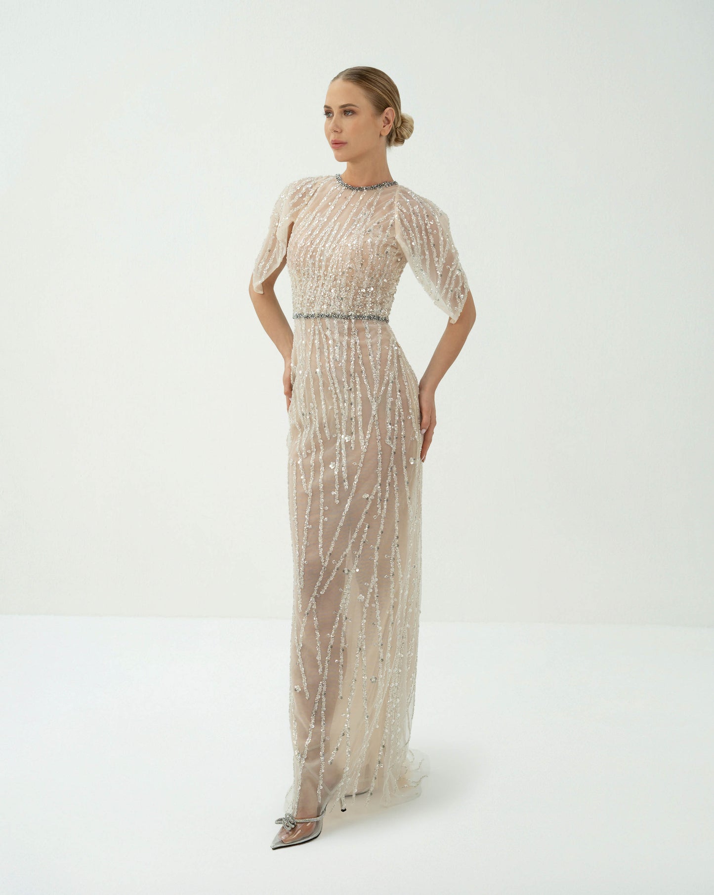Sequined column dress with ruffled sleeves -ODD-ARIA
