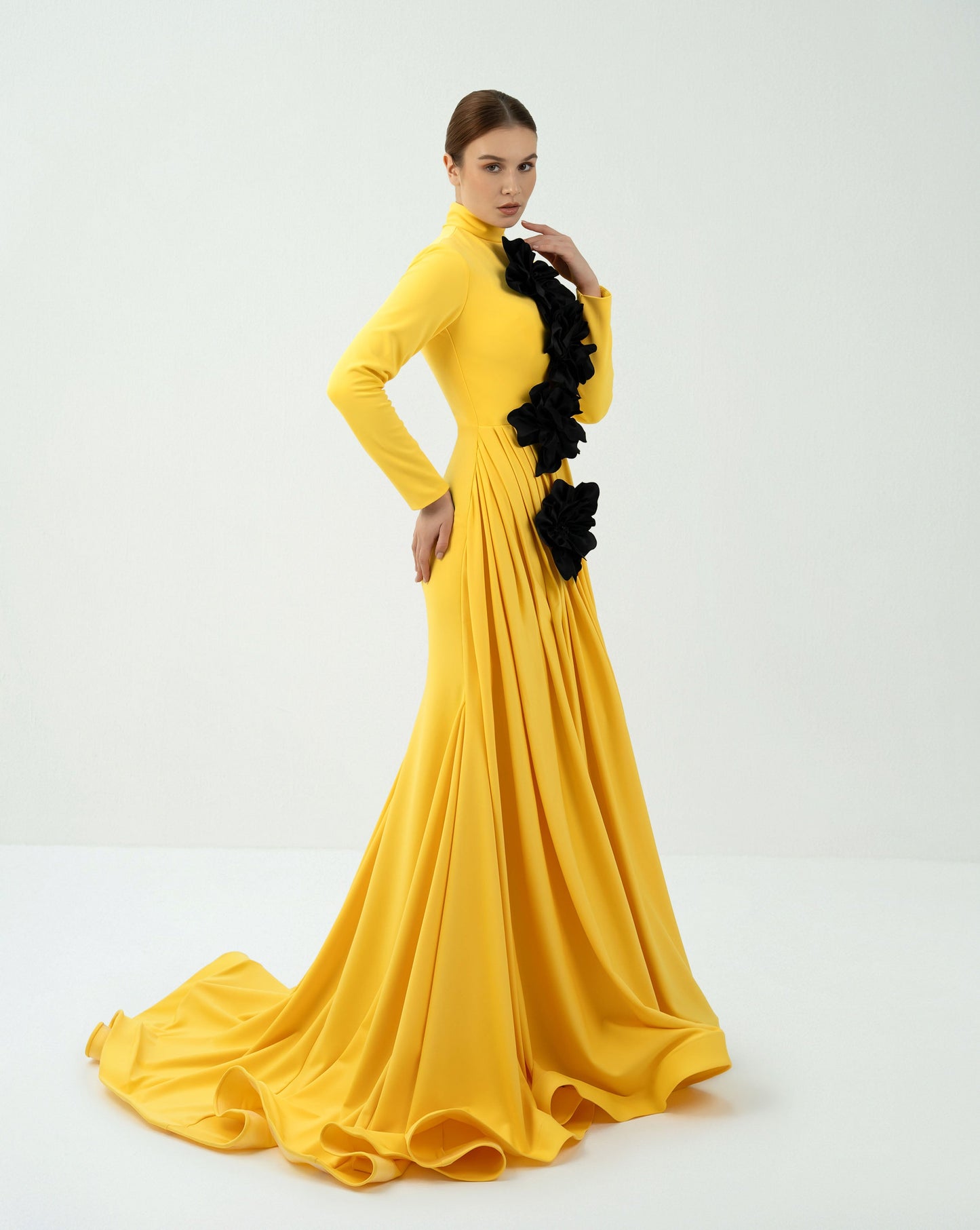 Draped dress with 3D flowers and mazi train - ODD-ASTRID