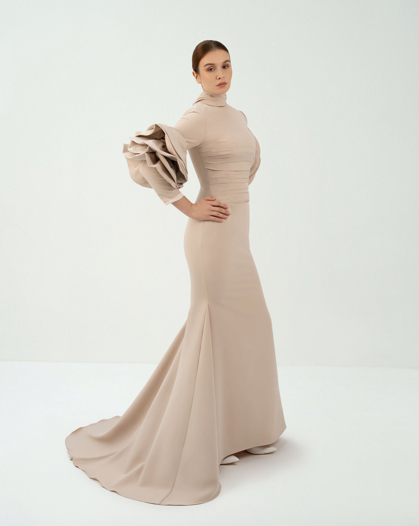 Pleated dress with ruffled sleeves and high neck -ODD-ZIVA