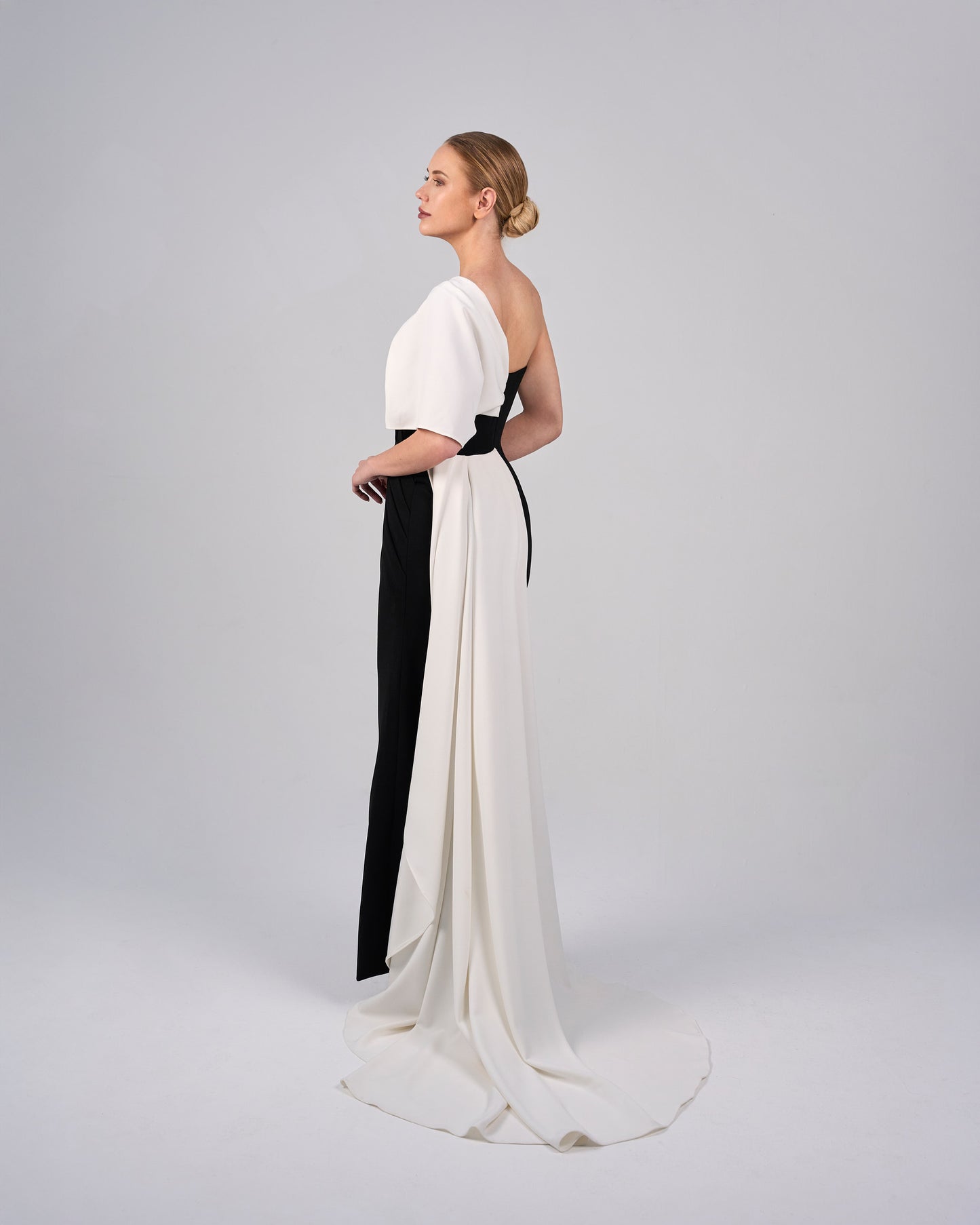 Strapless column dress with shoulder ruffle and train -ODD-ANIKA