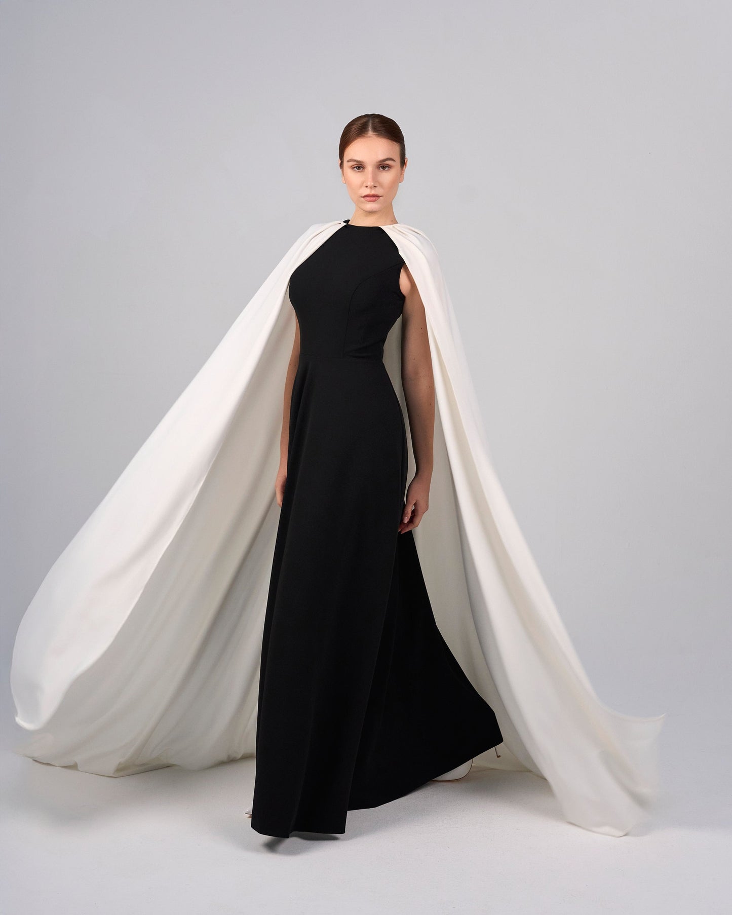 Black & white column dress with maxi cape - ODD-NOELLE