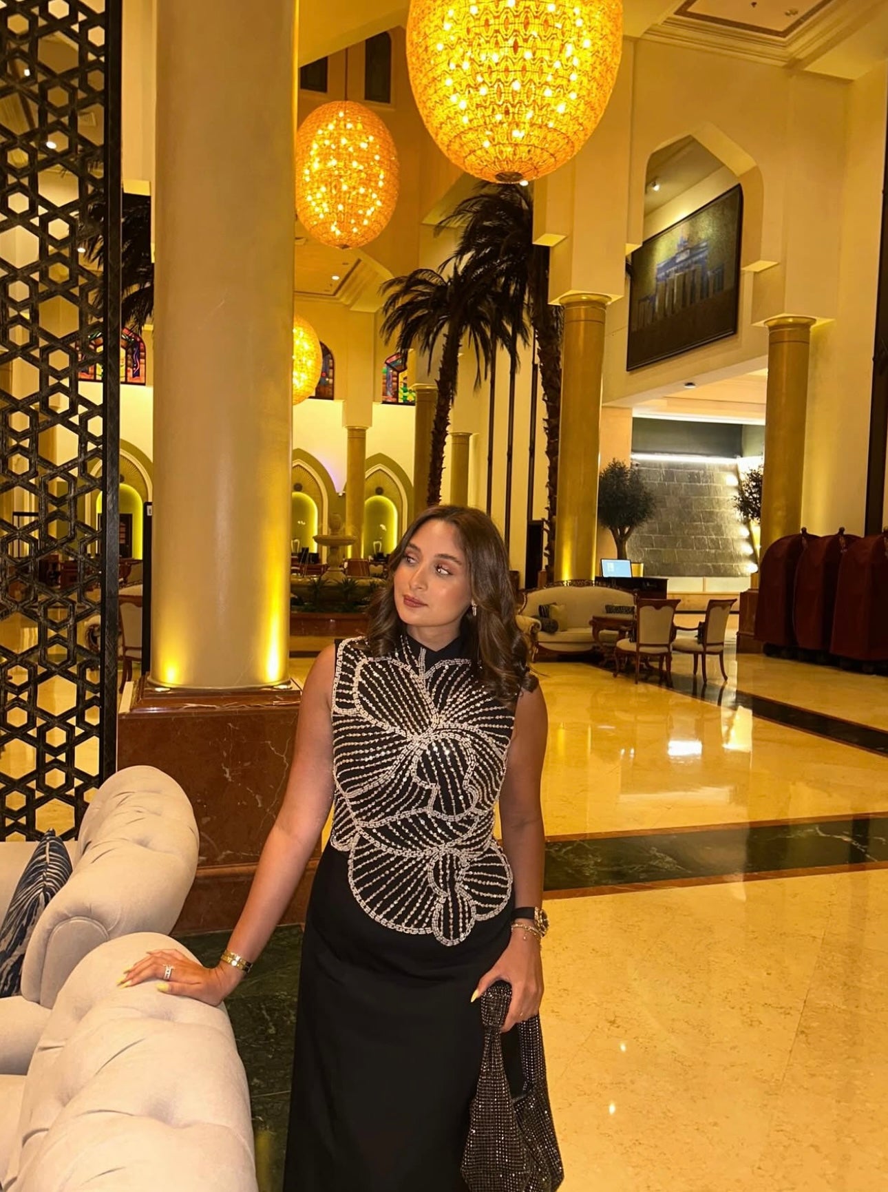 Sleeveless dress with silver floral beads embroidery - ODD-looman