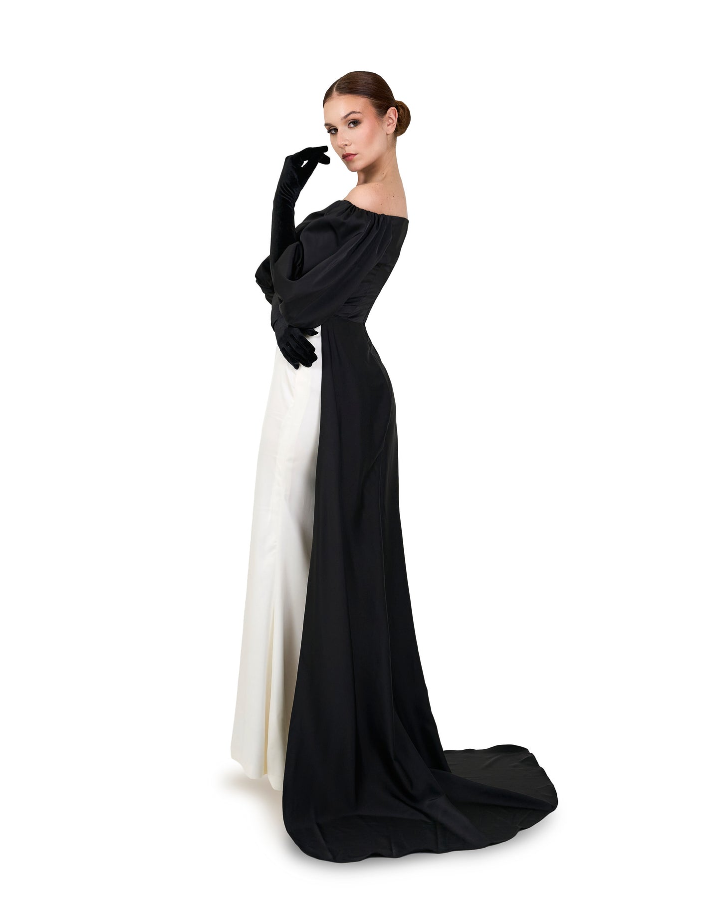 ODD-Shoulders off bicolour dress with puffed sleeves and gloves