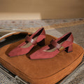 block heel pumps with suede finish and strap detail – ODD- AMARAQLU