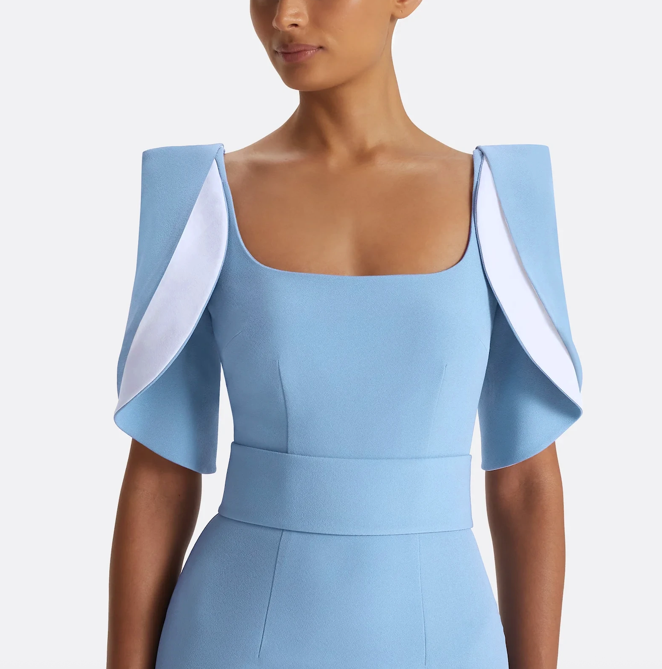 square-neck column gown with sculpted flutter sleeves – ODD- SKYLA